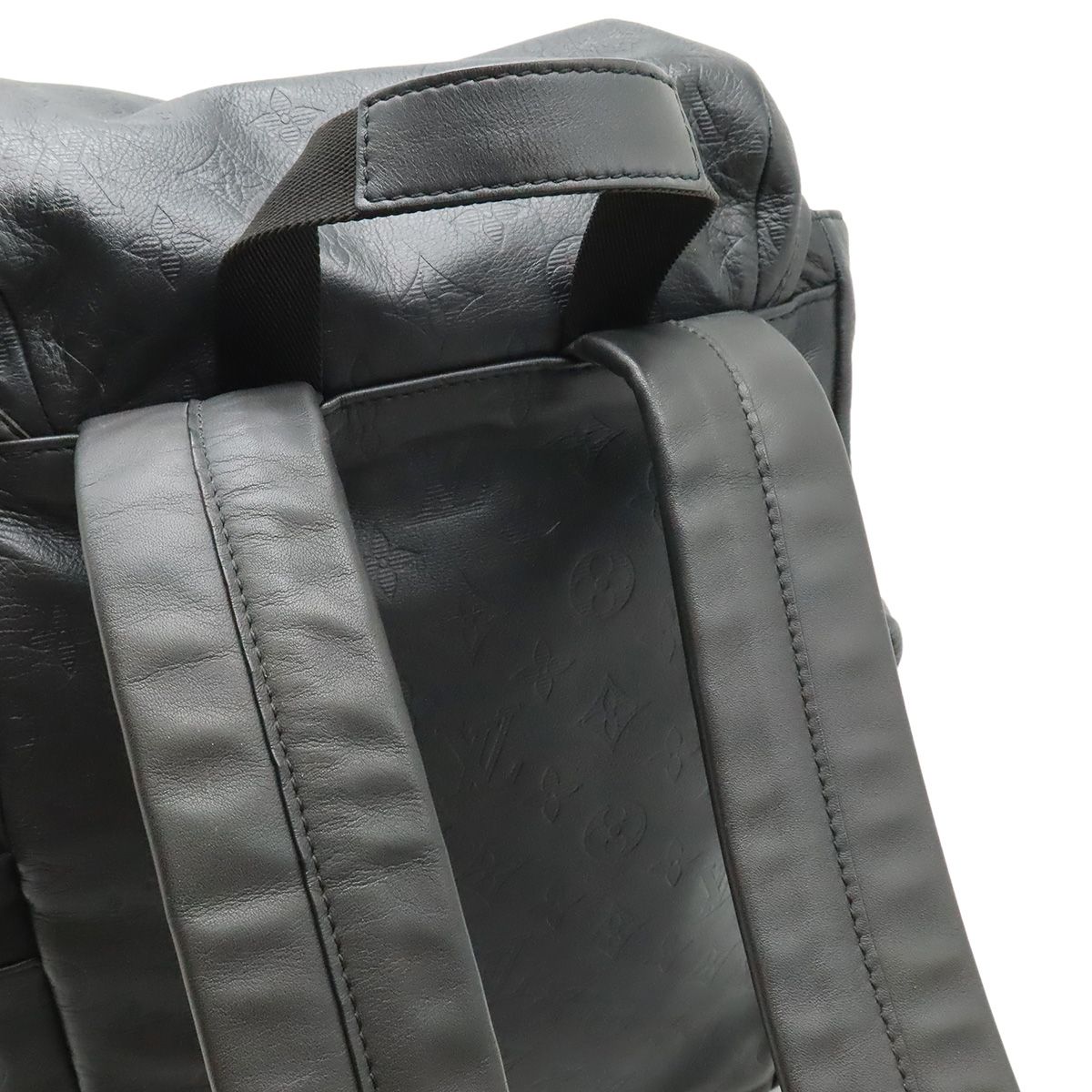 Louis Vuitton Monogram Shadow Discovery Backpack Noir Black — view 4