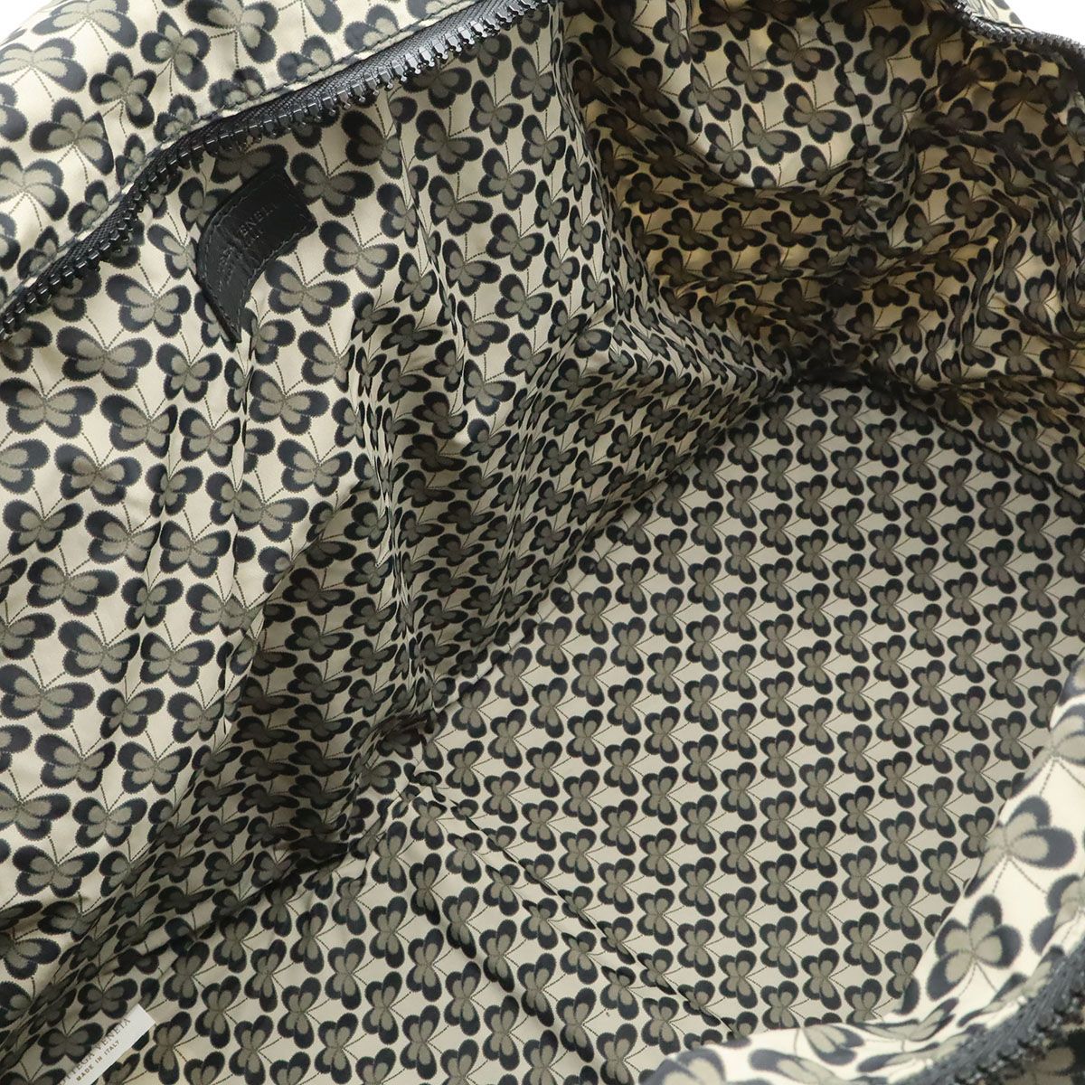 Bottega Veneta Intrecciato Tote Foldable Butterfly Leather Nylon Black Light — view 9