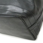 Louis Vuitton Epi Noe Shoulder Bag Drawstring Noir Black Gold — view 3