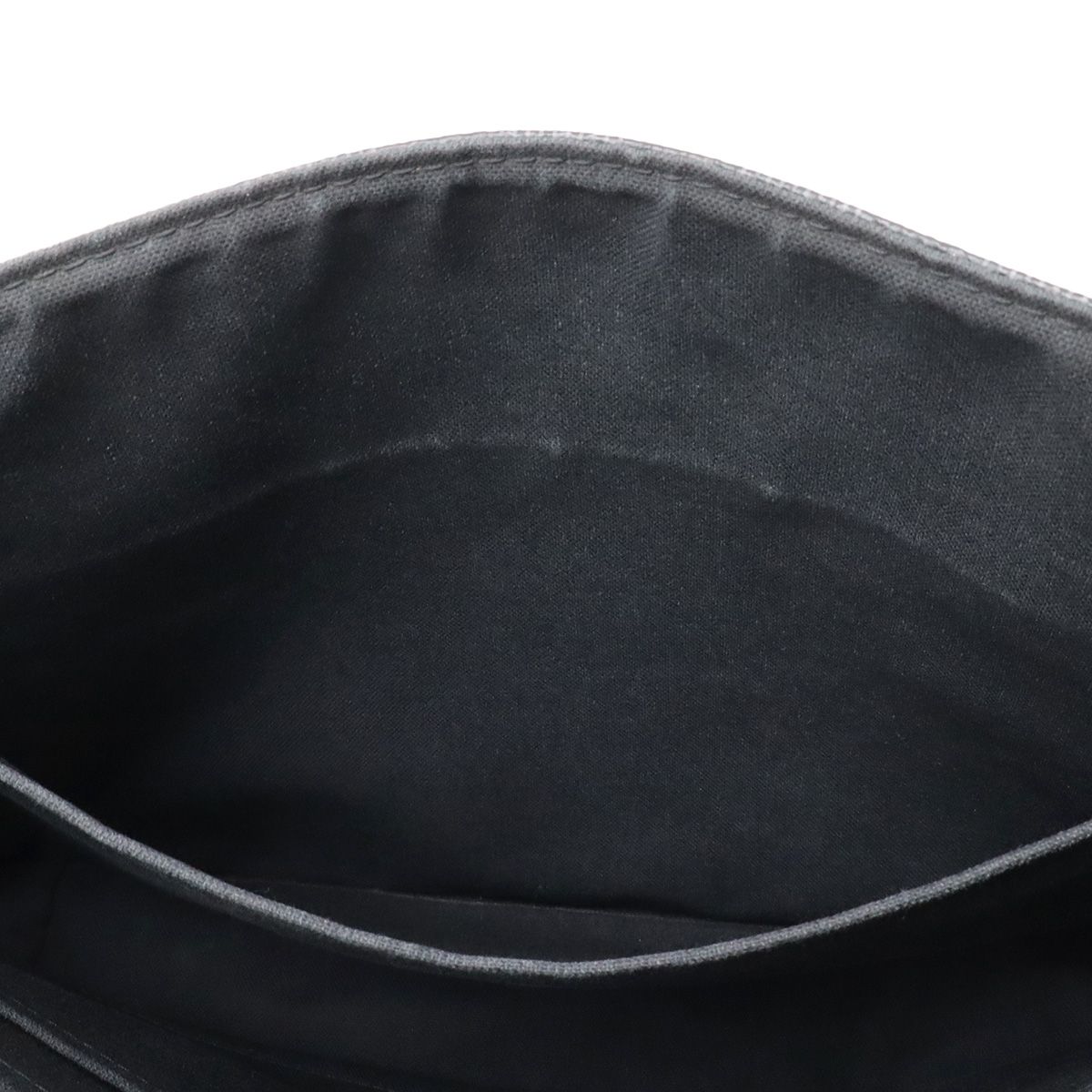 Louis Vuitton Damier Graphite District MM Shoulder — view 6