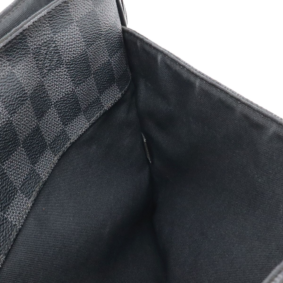 Louis Vuitton Damier Graphite District MM Shoulder — view 7