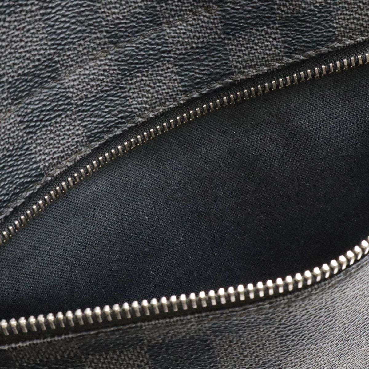 Louis Vuitton Damier Graphite District MM Shoulder — view 9