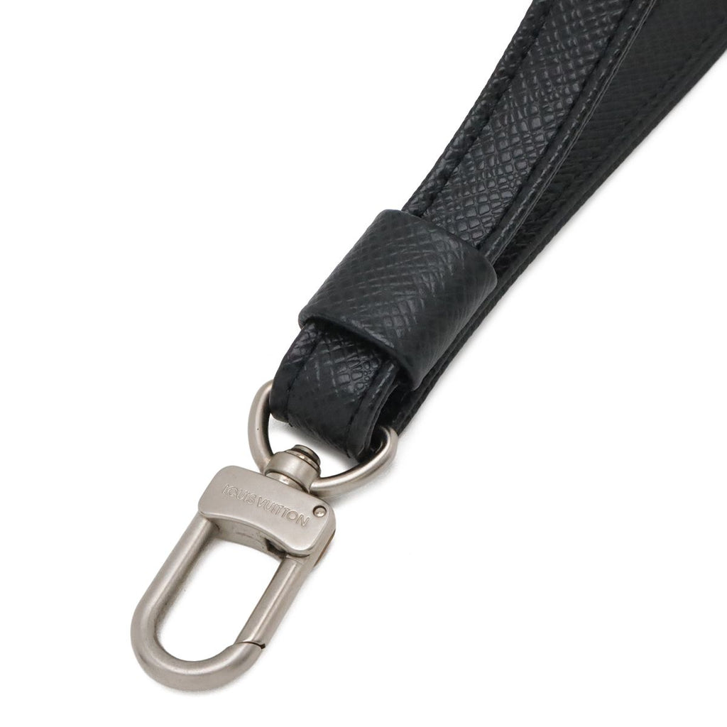 Louis Vuitton Taiga Baikal Clutch Handbag Ardoise Black — view 5