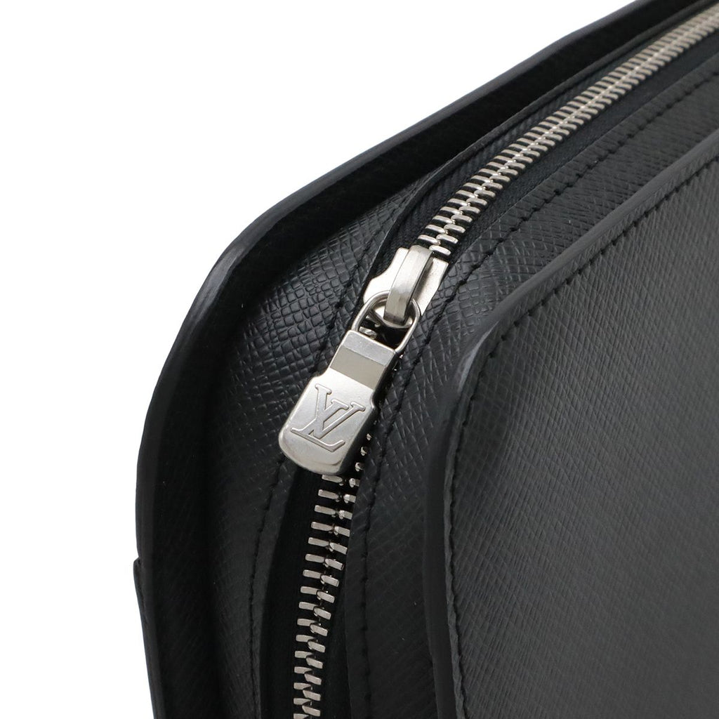 Louis Vuitton Taiga Baikal Clutch Handbag Ardoise Black — view 4