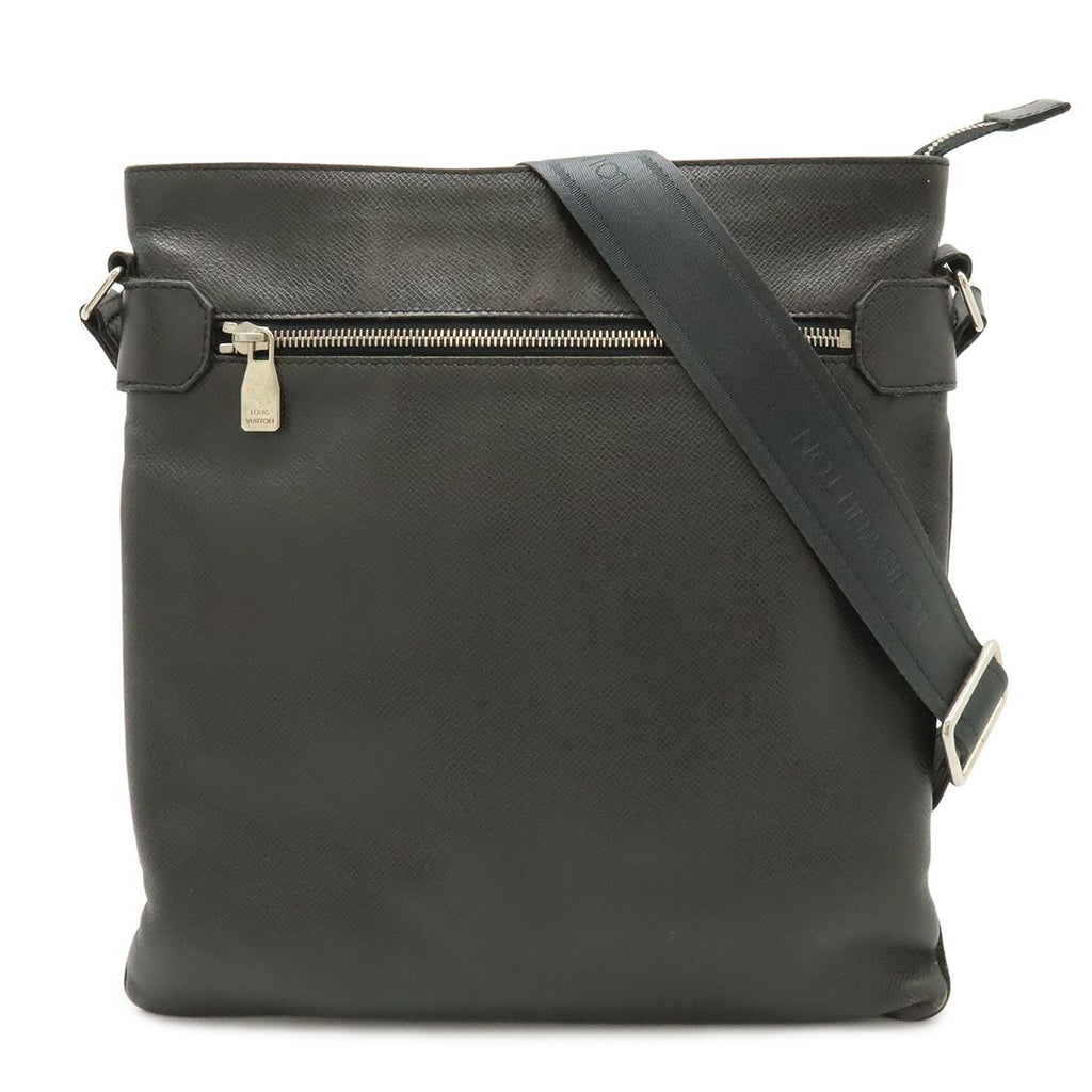Louis Vuitton Taiga Sasha Shoulder Bag Crossbody Leather Ardoise Black