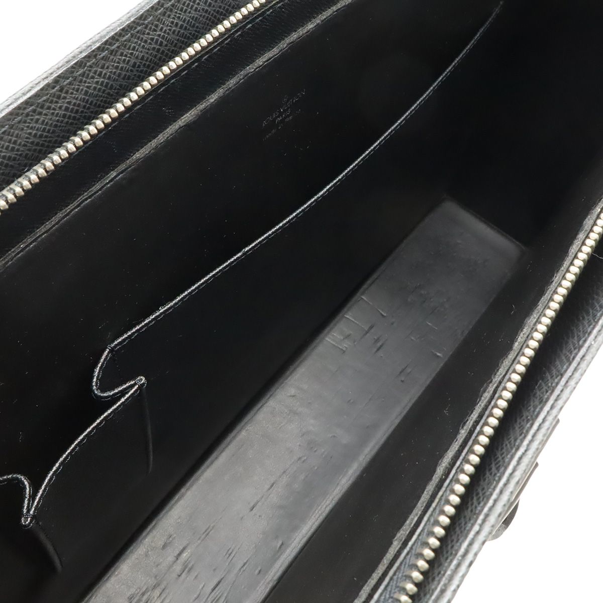 Louis Vuitton Taiga Porte Documents Rosein Business 2-Way Shoulder Bag Ardoise — view 8