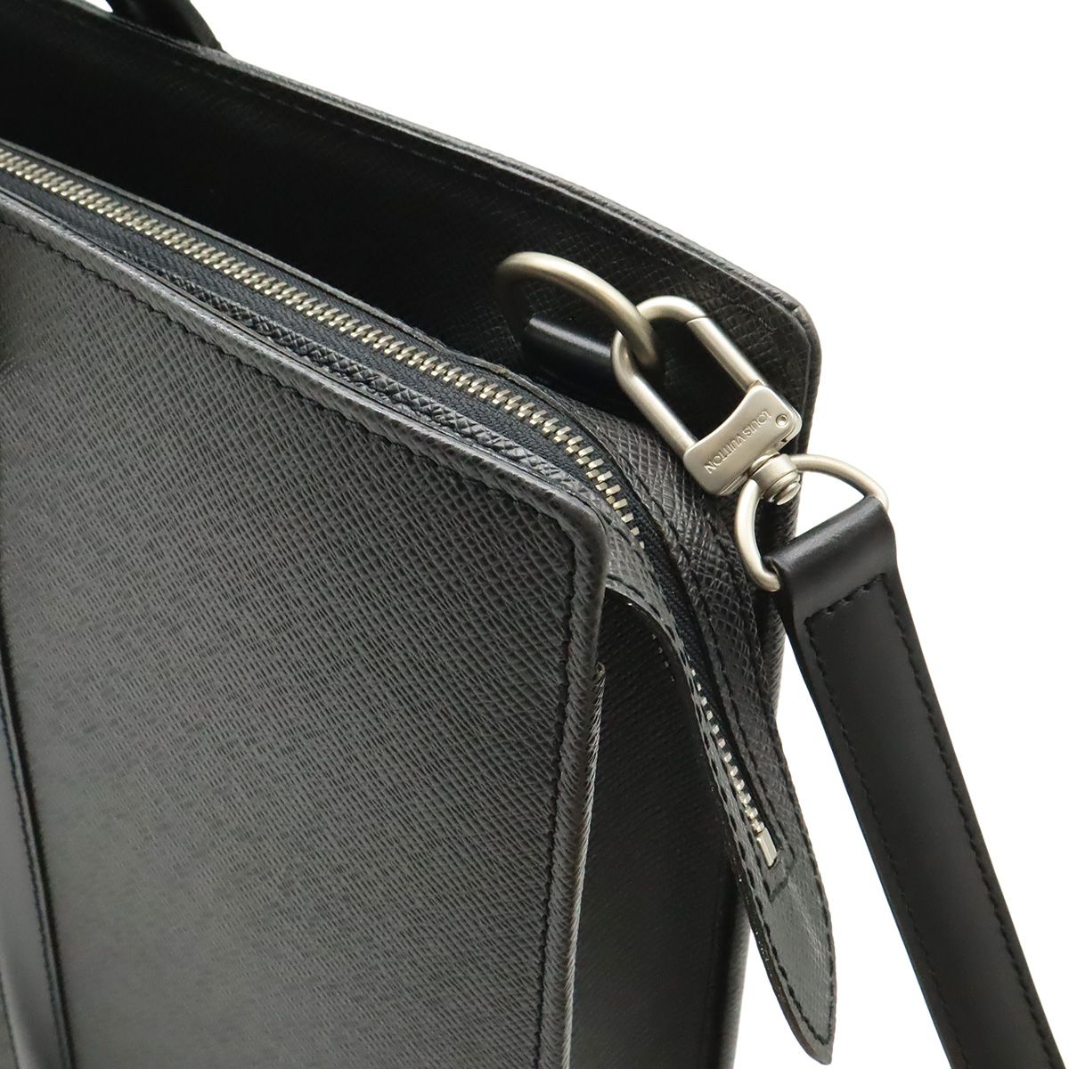 Louis Vuitton Taiga Porte Documents Rosein Business 2-Way Shoulder Bag Ardoise — view 4
