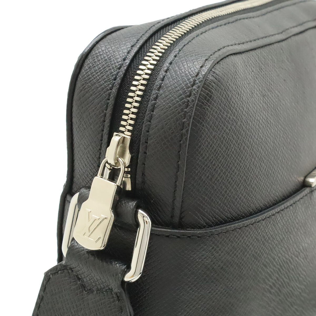 Louis Vuitton Taiga Anton Pochette Shoulder Bag Crossbody Leather Ardoise Black — view 5