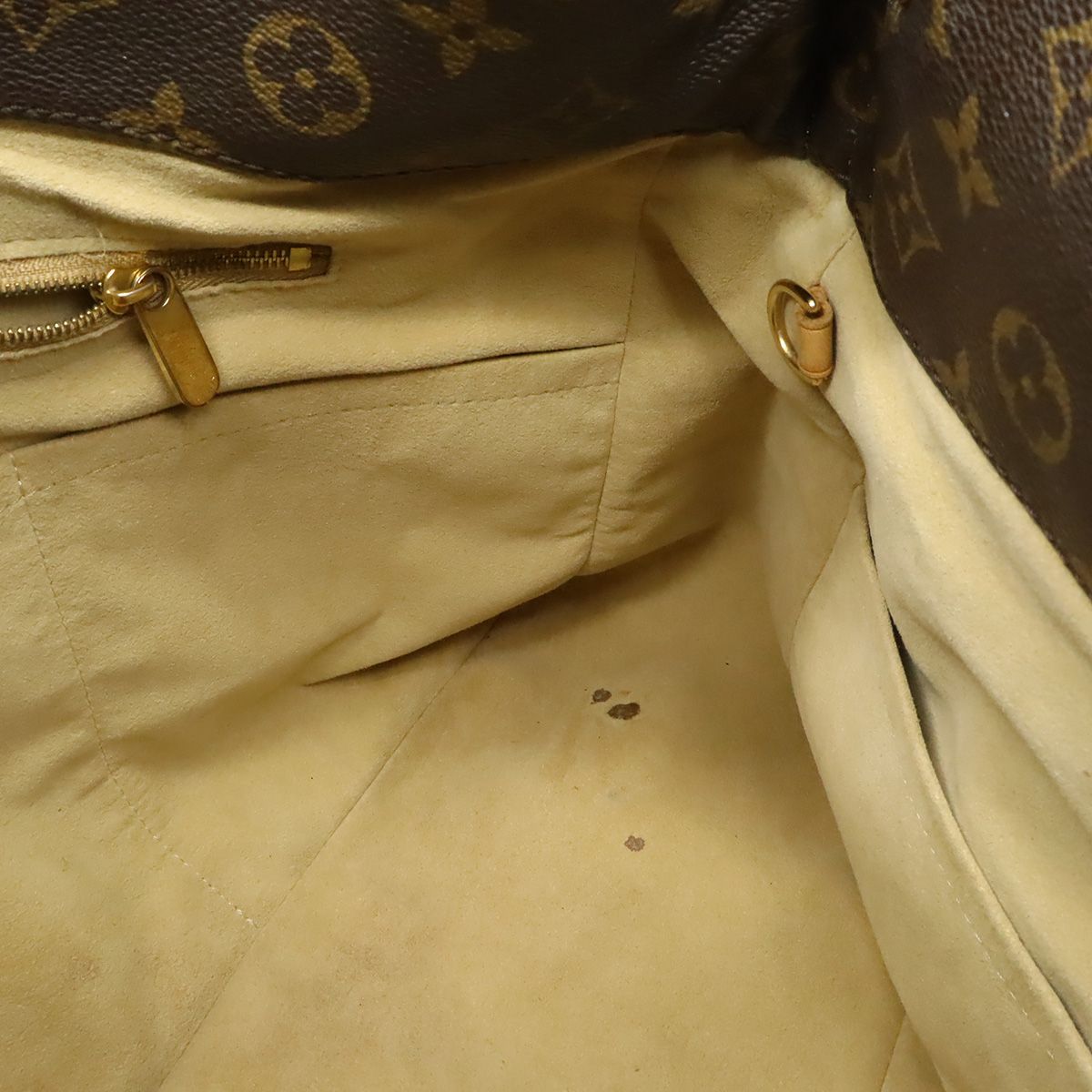 Louis Vuitton Monogram Artsy MM Tote Shoulder — view 7