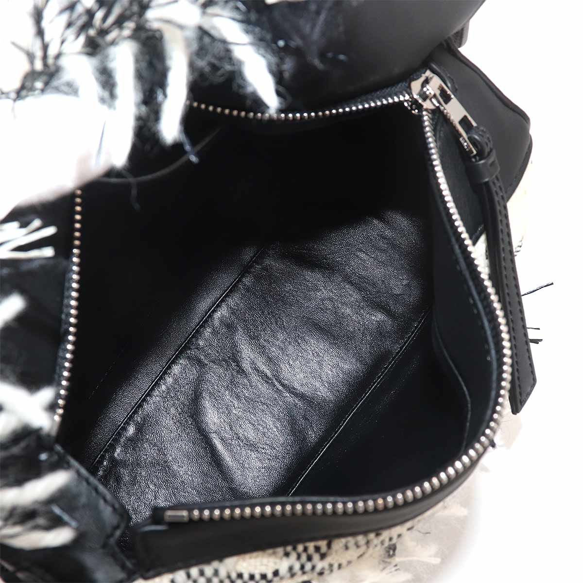 Loewe Puzzle Bag Small 2-Way Bag Cotton Yarn White Black — view 7