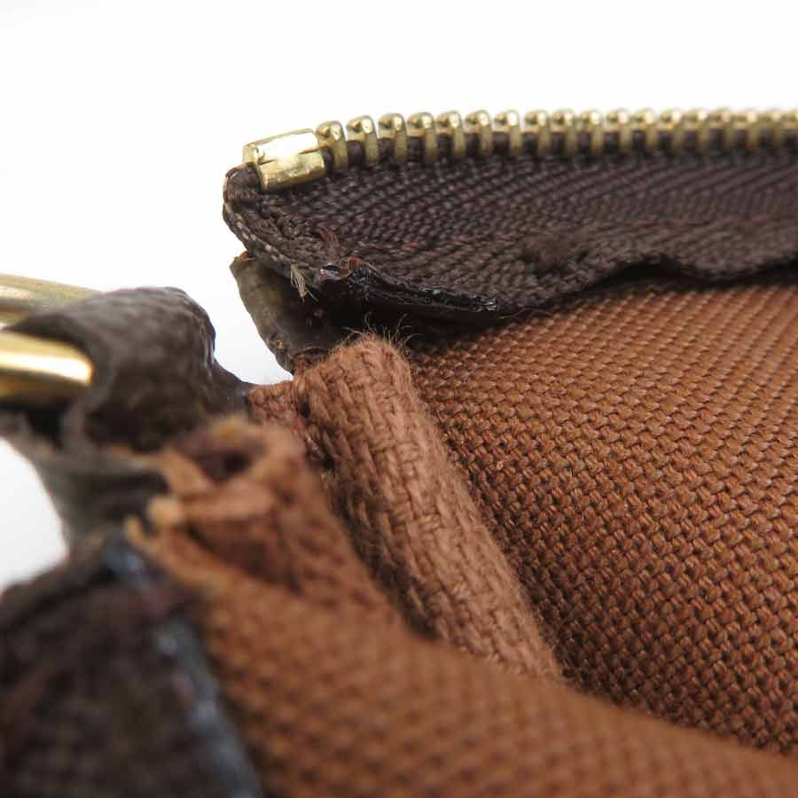 Louis Vuitton Pouch Pochette — view 9