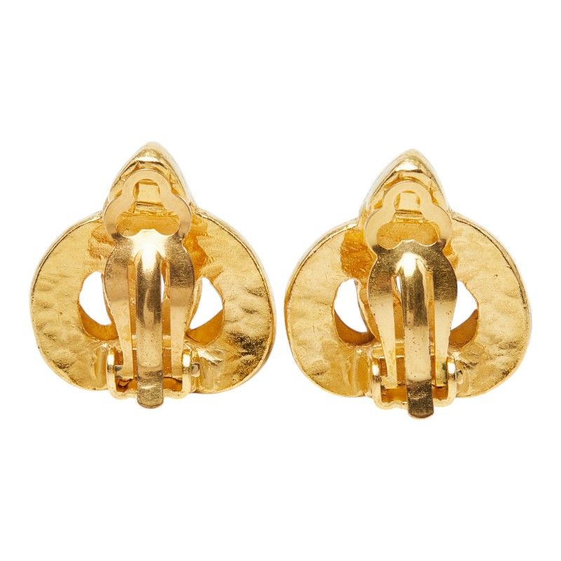 Chanel CC Logo Heart Motif Earrings Gold Plated — view 3