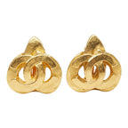 Chanel CC Logo Heart Motif Earrings Gold Plated — view 2
