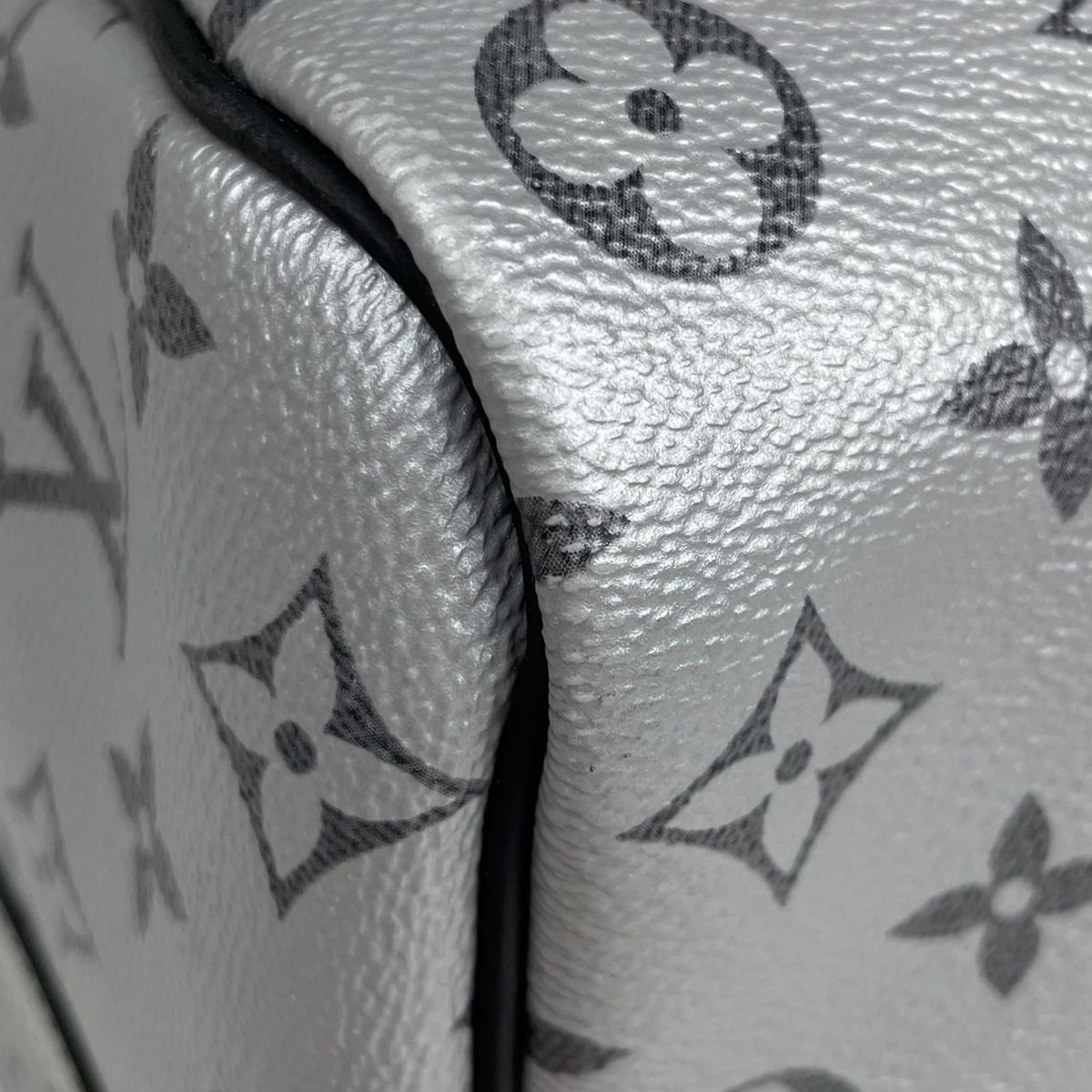 Louis Vuitton Keepall Bandouliere 50 2-Way Split Boston Bag Monogram Eclipse — view 3