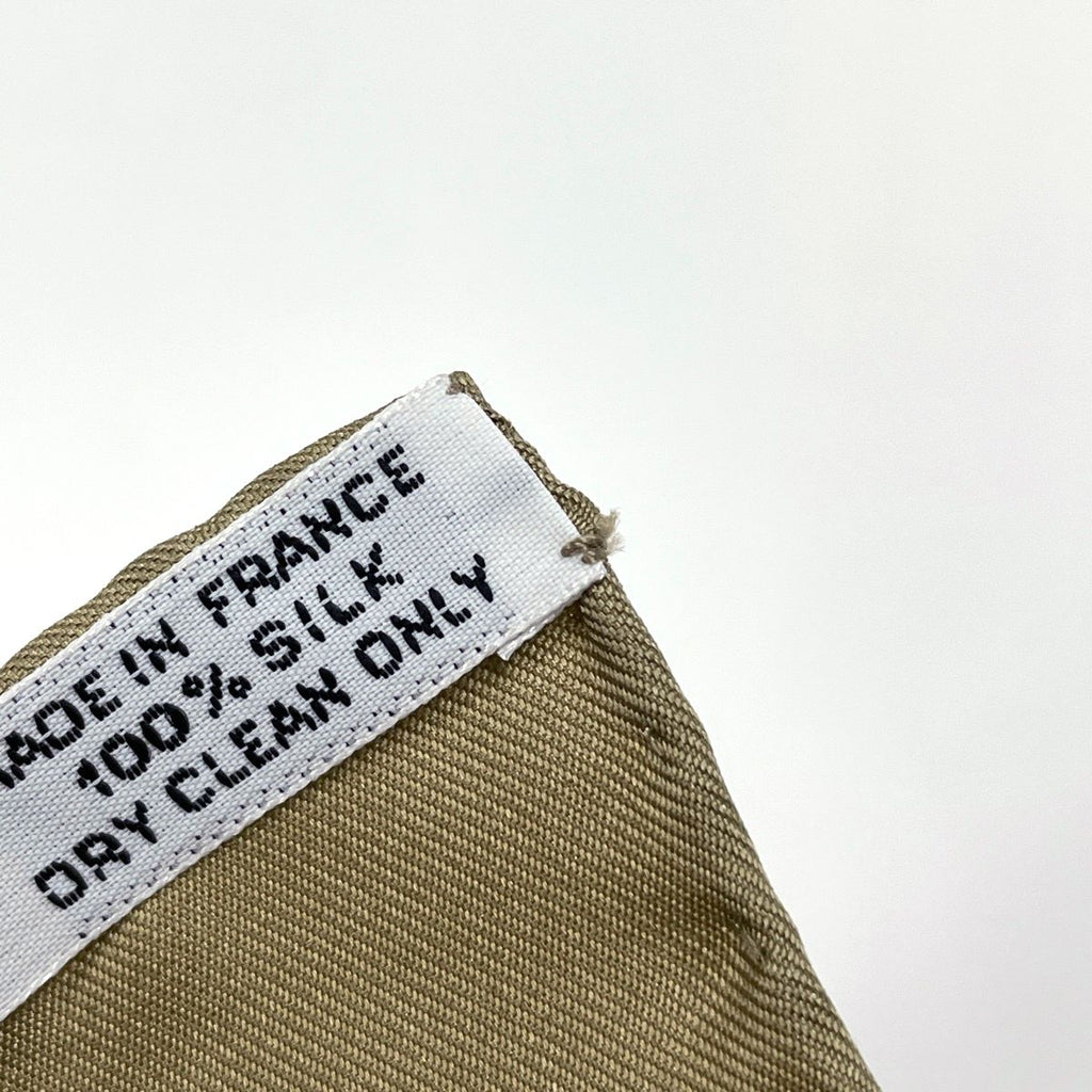 Hermes Carre 90 Kimonos Et Inros Kimono and Inro Scarf Silk Khaki Multicolor — view 3