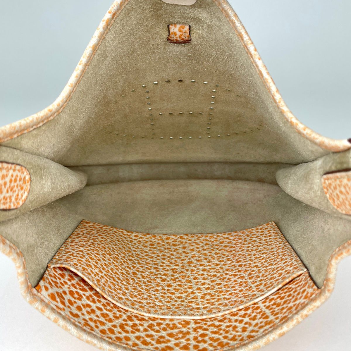 Hermes Evelyne 1 PM Logo Shoulder Bag Dalmatian Buffalo Kippa — view 9