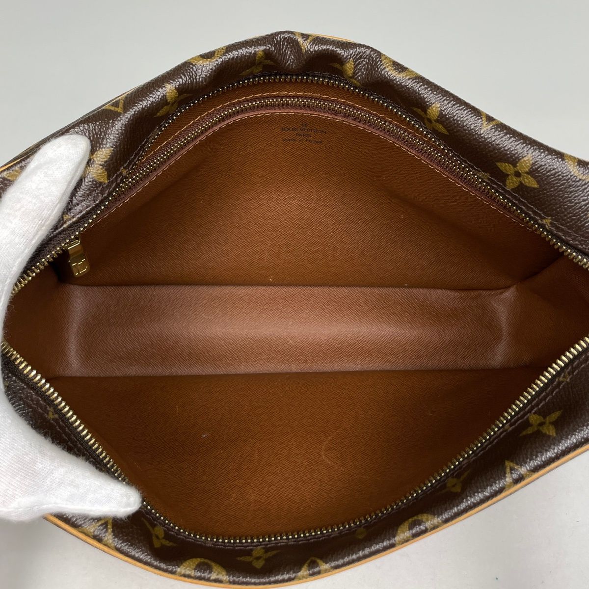 Louis Vuitton Trocadero 30 Shoulder Bag Monogram Brown — view 8