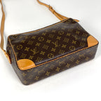 Louis Vuitton Trocadero 30 Shoulder Bag Monogram Brown — view 2