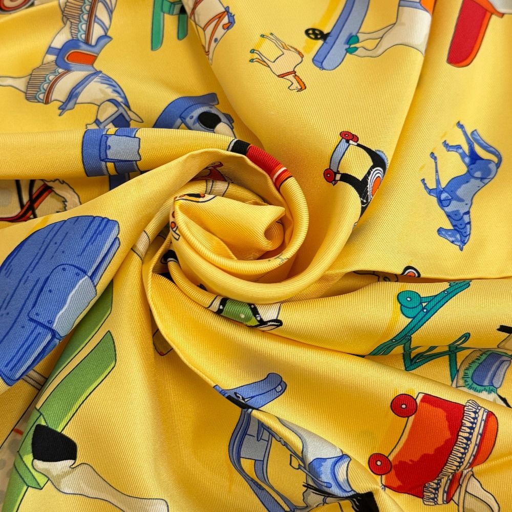 Hermes Talking About Horses Parlez Moi du Cheval Carre 90 Scarf
