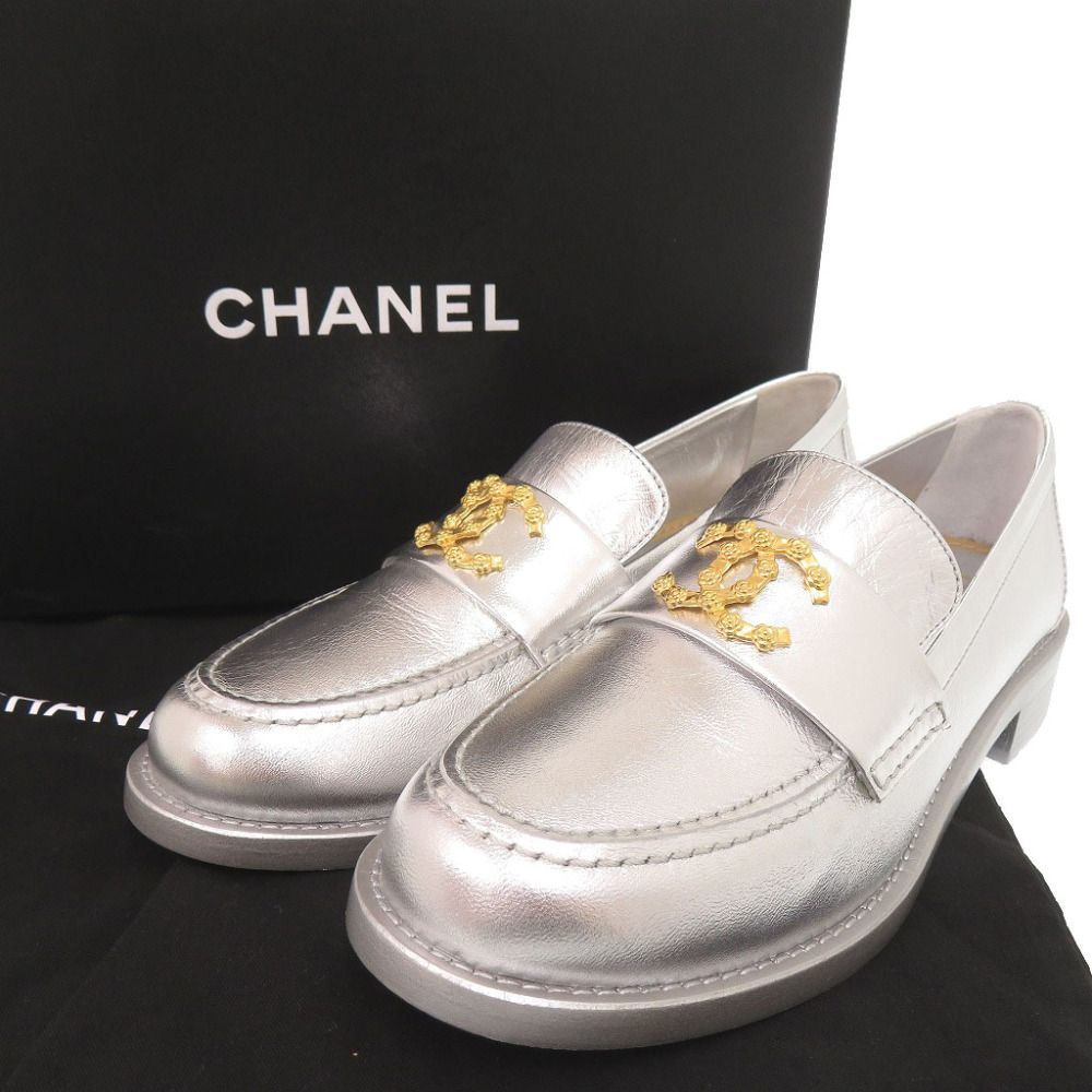 Chanel CC Logo Camellia 37c Leather Silver Loafers — view 2