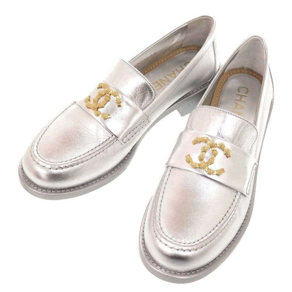 Chanel CC Logo Camellia 37c Leather Silver Loafers