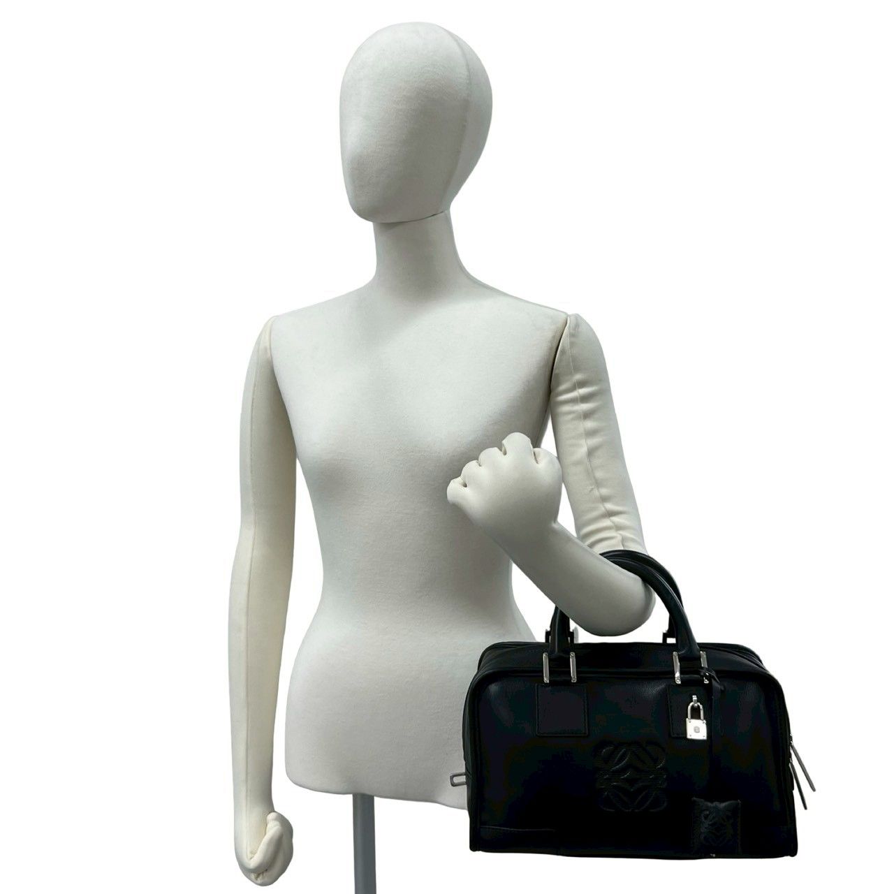 Loewe Vintage Amazona 28 Anagram Logo Leather Mini Boston Bag Black — view 2