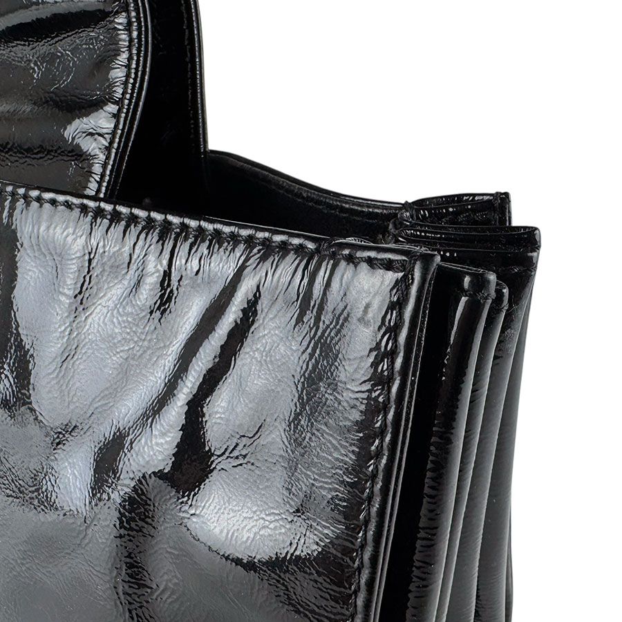 Chanel Handbag Black — view 6
