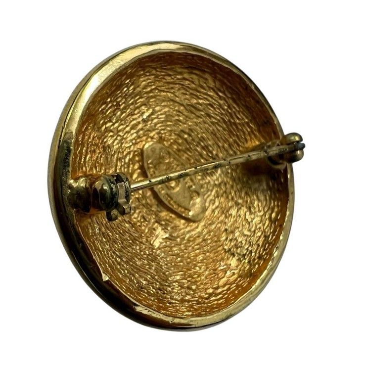 Chanel Brooch CC Logo Gold Metal Vintage Round — view 3
