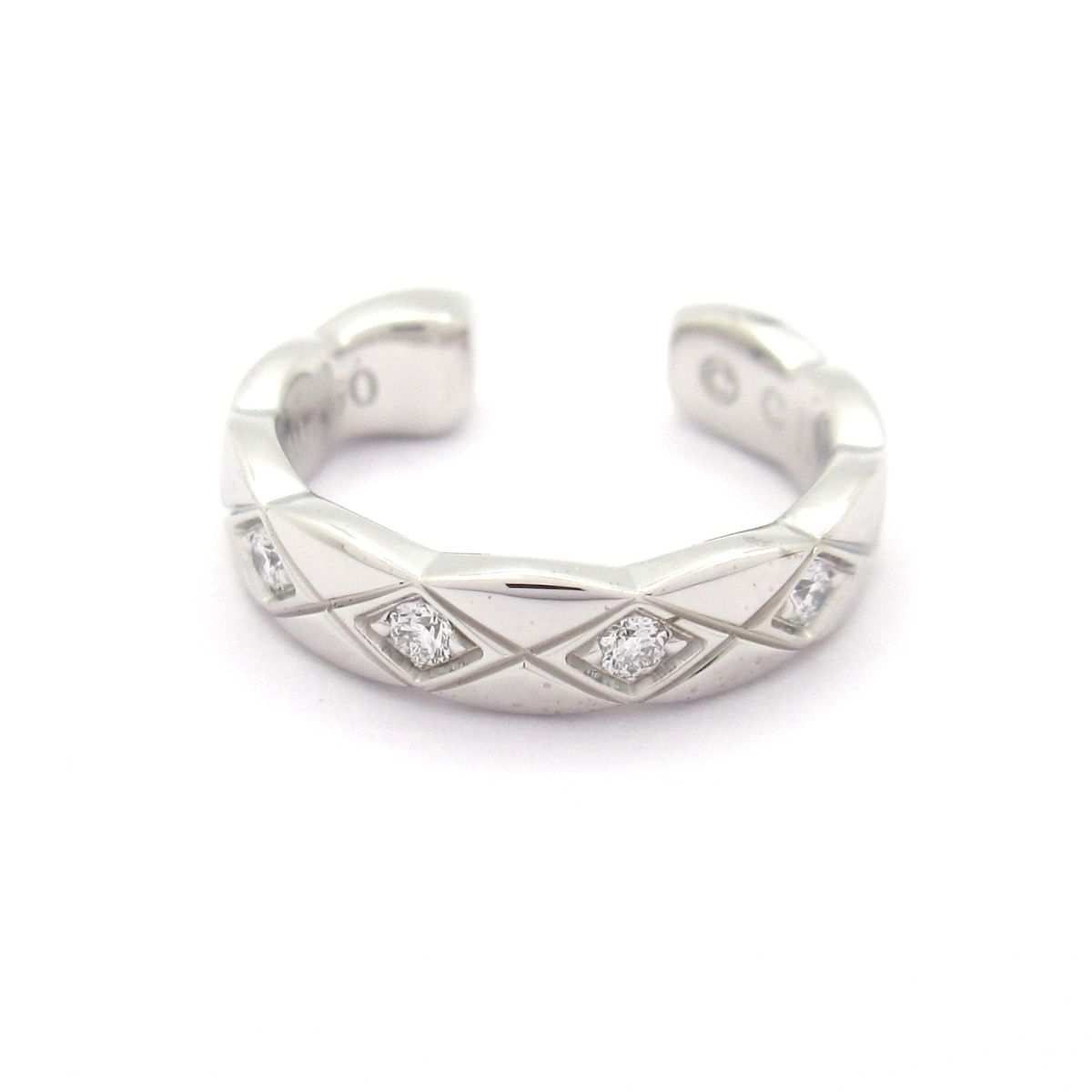 Chanel Earrings Coco Crush 18k White Gold Diamond — view 6