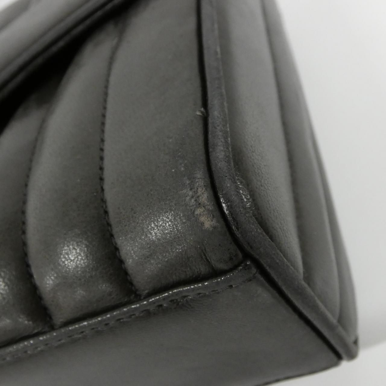 Chanel Vintage Shoulder — view 4