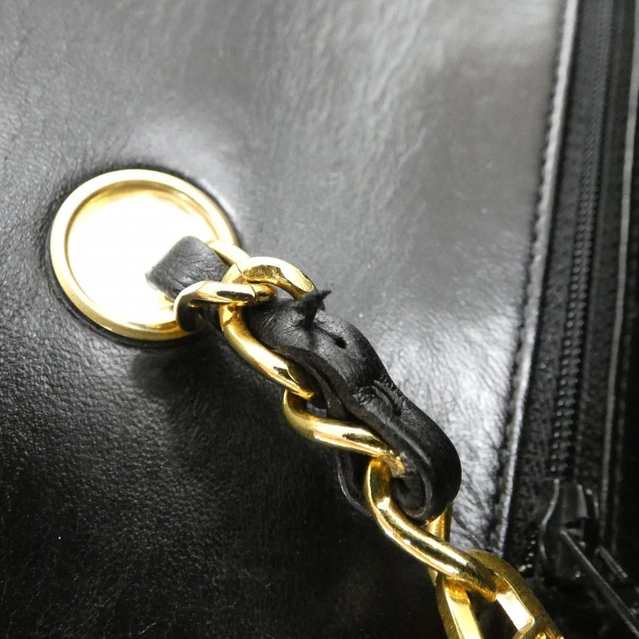 Chanel Vintage Shoulder — view 9