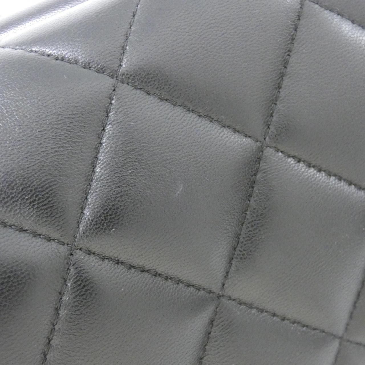 Chanel Bag Handbag Black — view 3