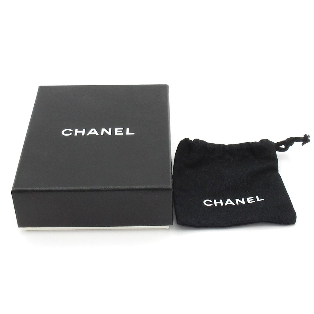 Chanel Necklace Silver Beige Clover CC Logo — view 6