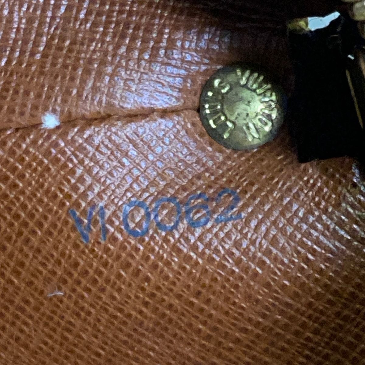 Louis Vuitton Shoulder Bag Monogram Drew — view 9