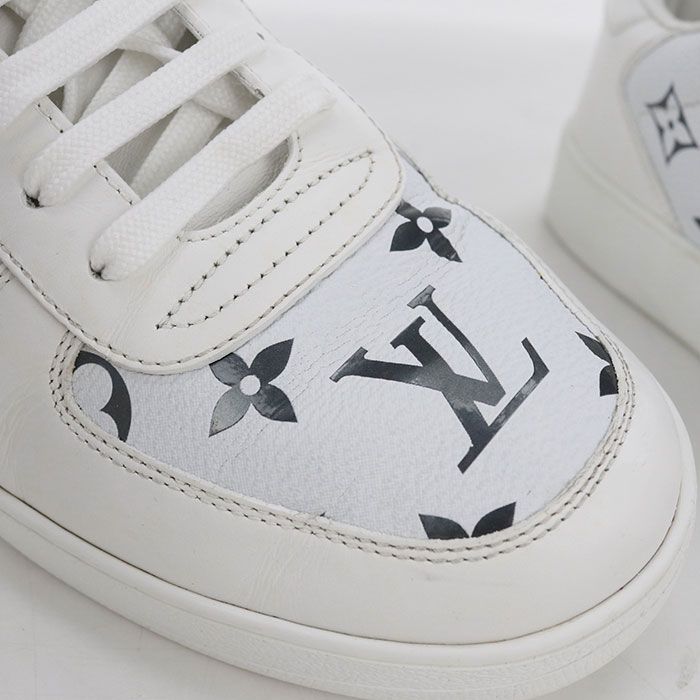 Louis Vuitton Monogram Sneakers Leather — view 4