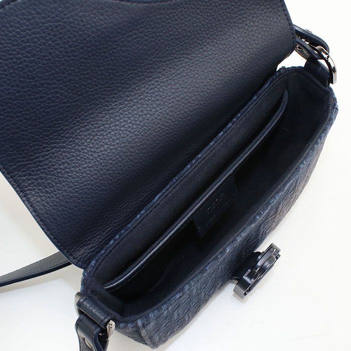 Dior Saddle Crossbody Shoulder Bag Oblique — view 3