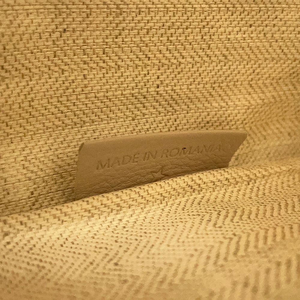 Loewe Clutch Blanc Pouch Leather — view 9