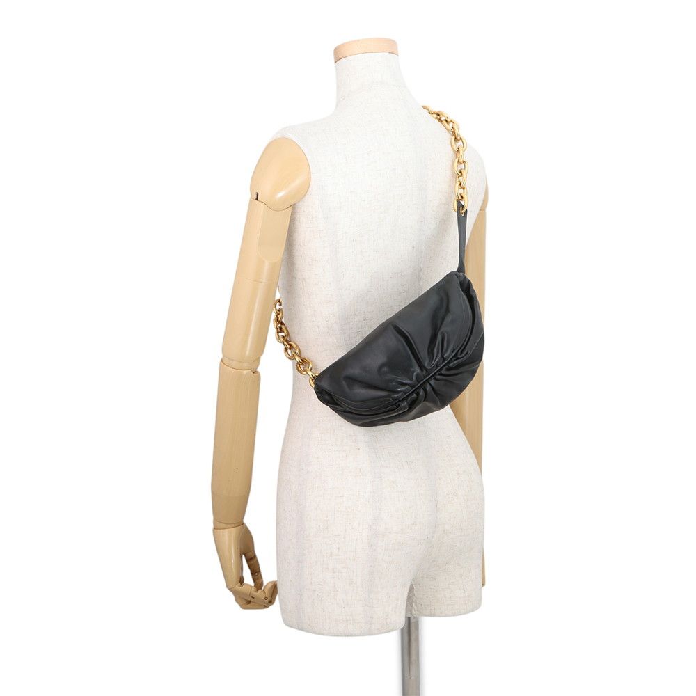 Bottega Veneta Belt Bag the Chain Pouch Leather Black — view 5