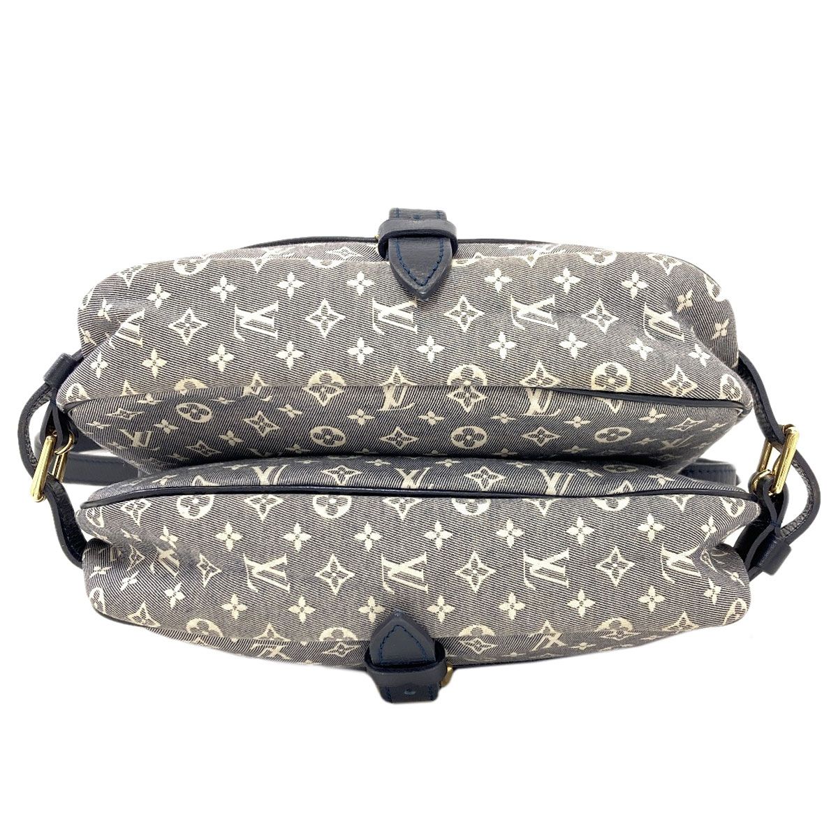 Louis Vuitton Saumur PM Shoulder Bag Monogram Idylle — view 4