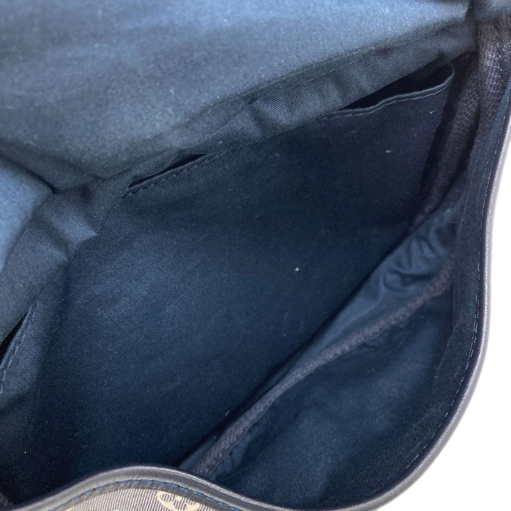 Louis Vuitton Saumur PM Shoulder Bag Monogram Idylle — view 5
