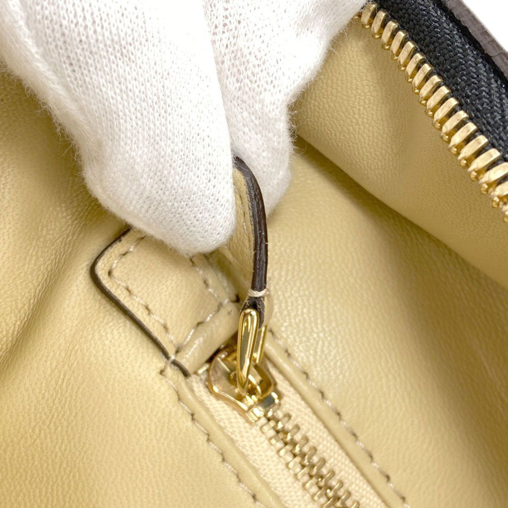 Loewe Amazona Handbag Lambskin — view 7