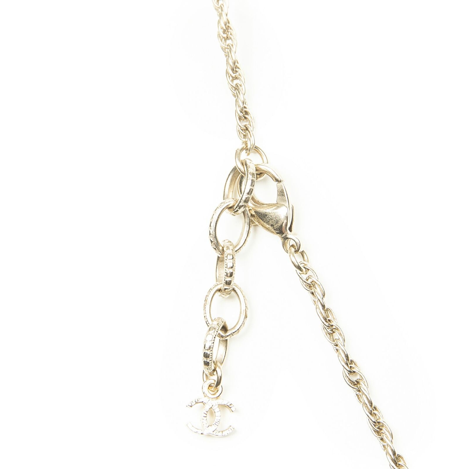 Chanel CC Faux Pearl Round Pendant Gold Plated — view 4
