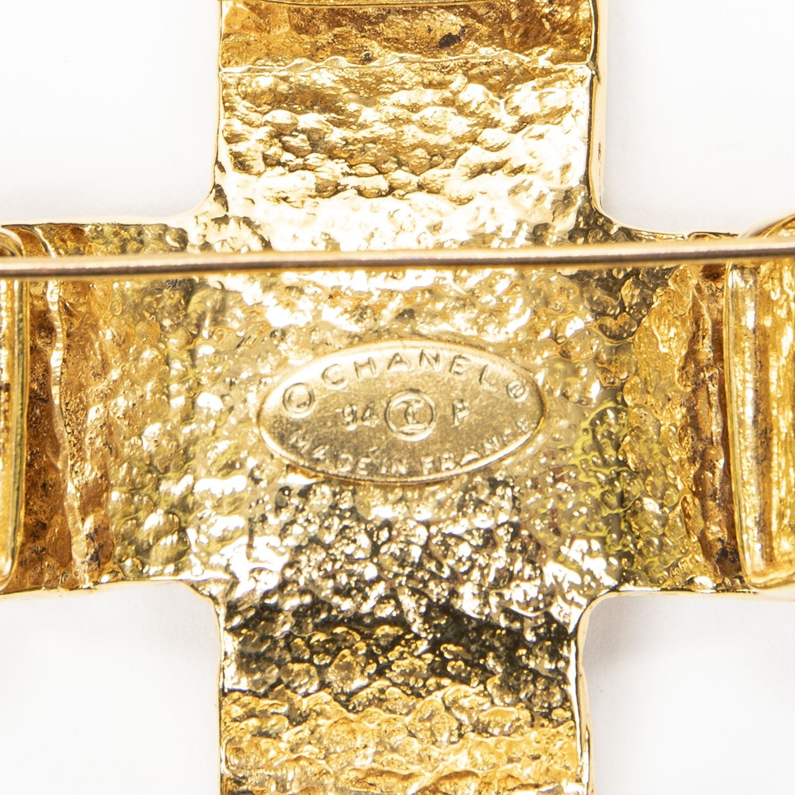 Chanel CC Cross Brooch Gold Plated — view 3