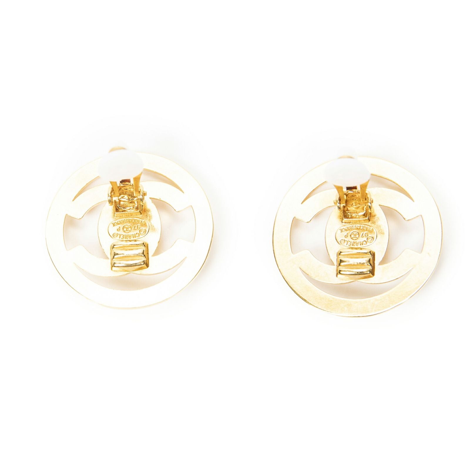 Chanel CC Logo Round Clip Type Earrings Gold Plated — view 3