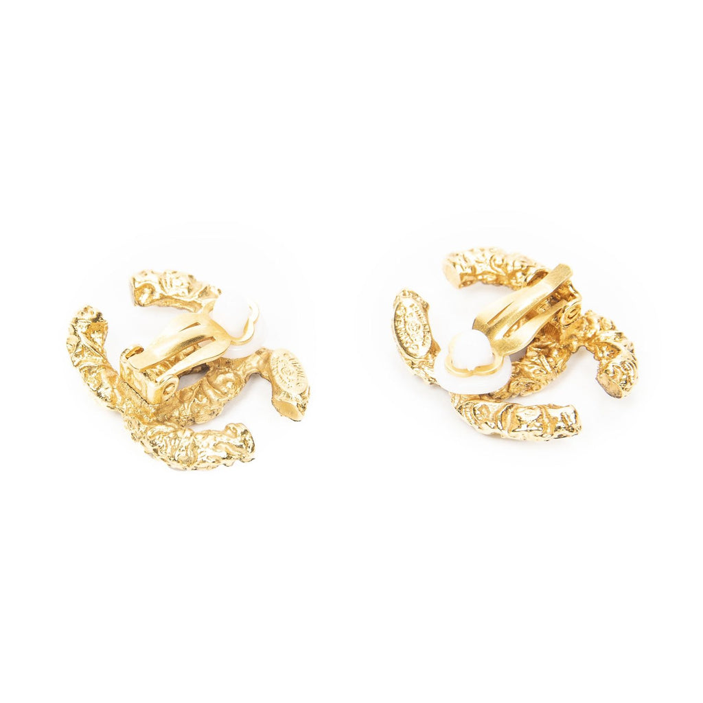Chanel CC Logo Clip Type Earrings Gold Plated — view 2