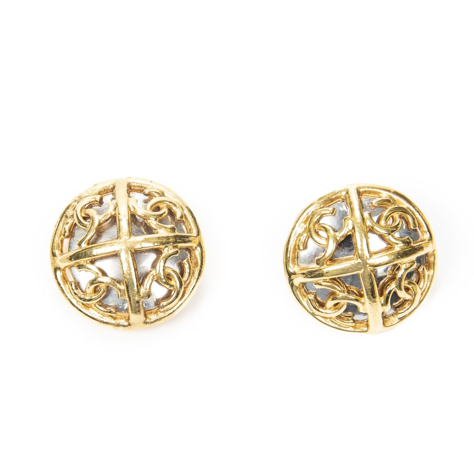 Chanel CC Logo Round Clip Type Earrings Gold Plated