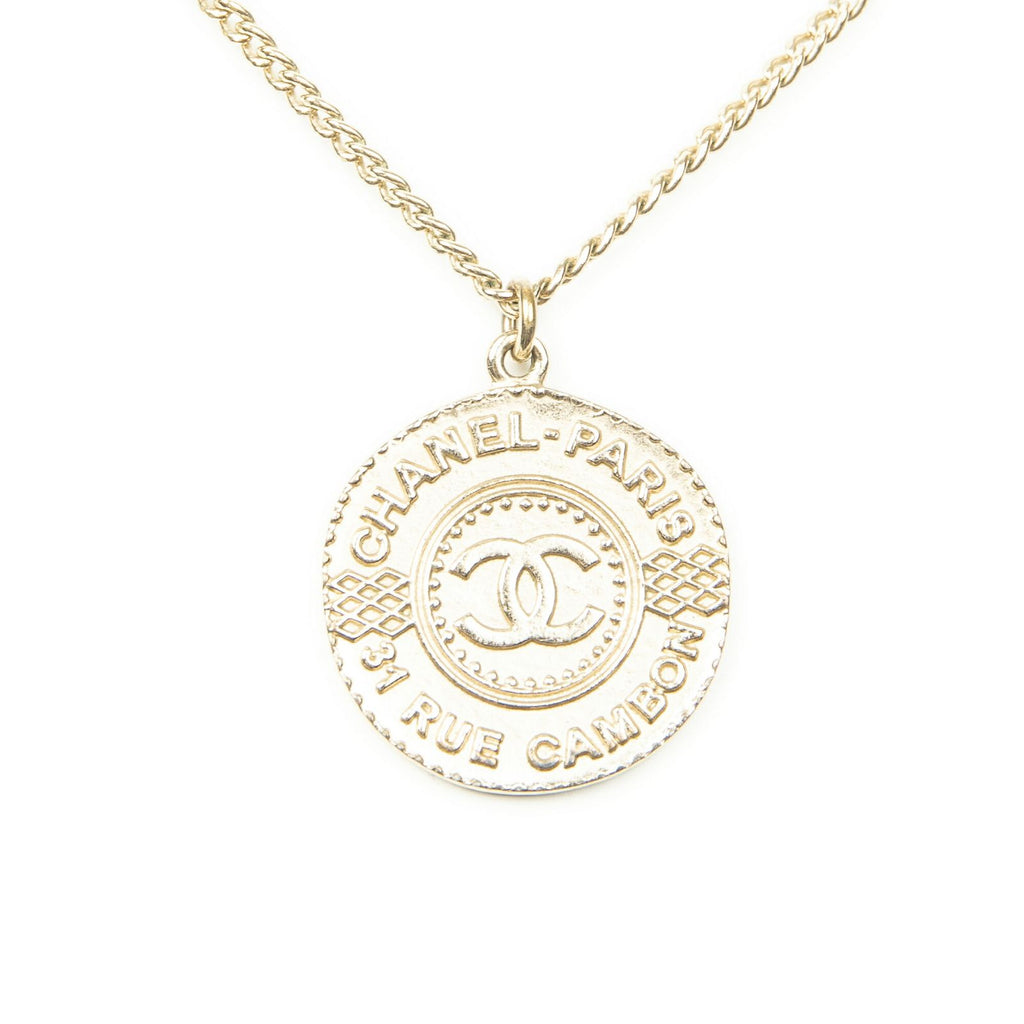 Chanel CC Logo Pendant Chain Necklace Gold Plated — view 3