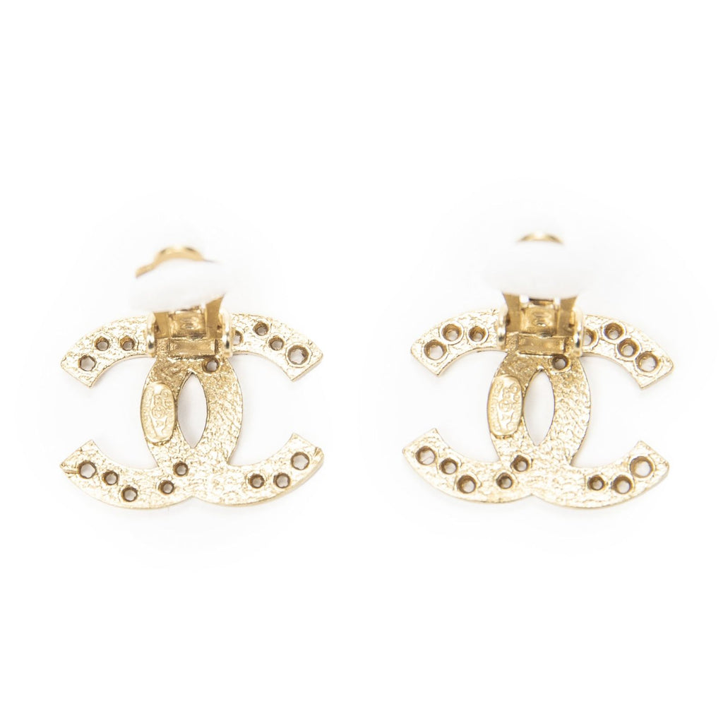 Chanel CC Logo Square Clip Type Earrings Gold Plated — view 4