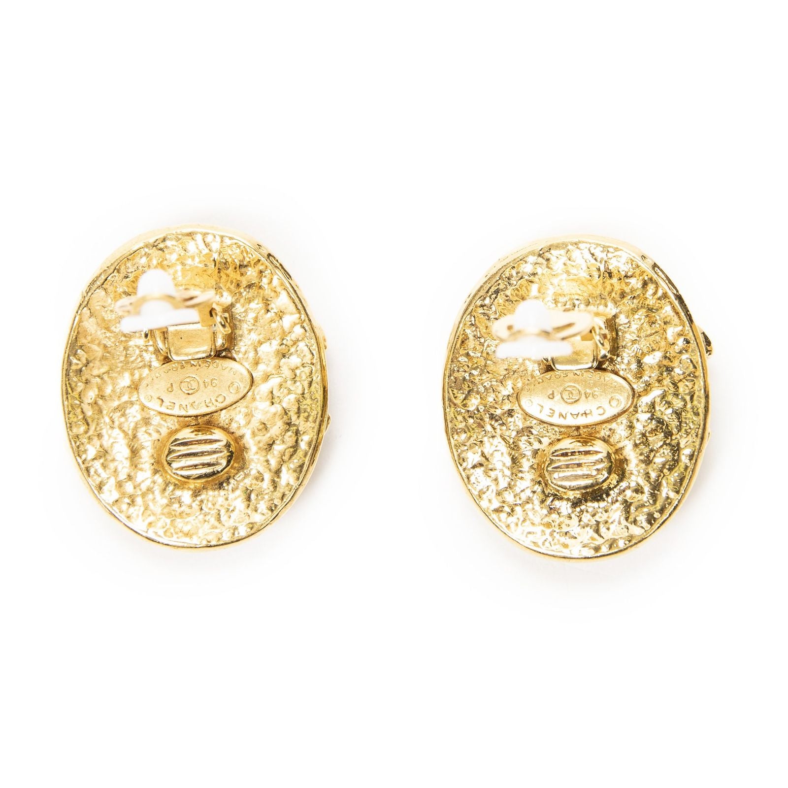 Chanel CC Oval Clip on Earrings Gold Plated — view 3