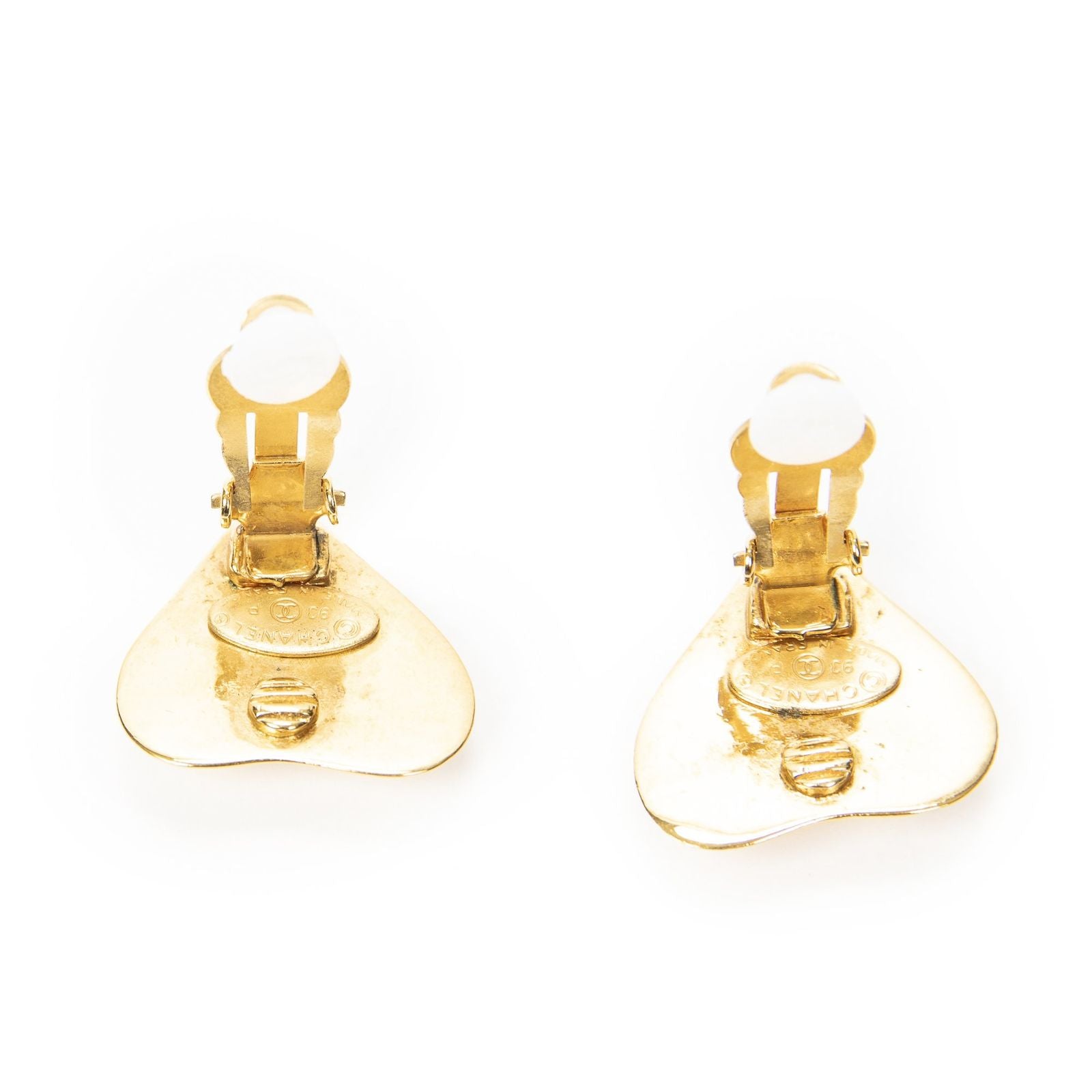 Chanel CC Logo Heart Clip Type Necklace Gold Plated — view 3